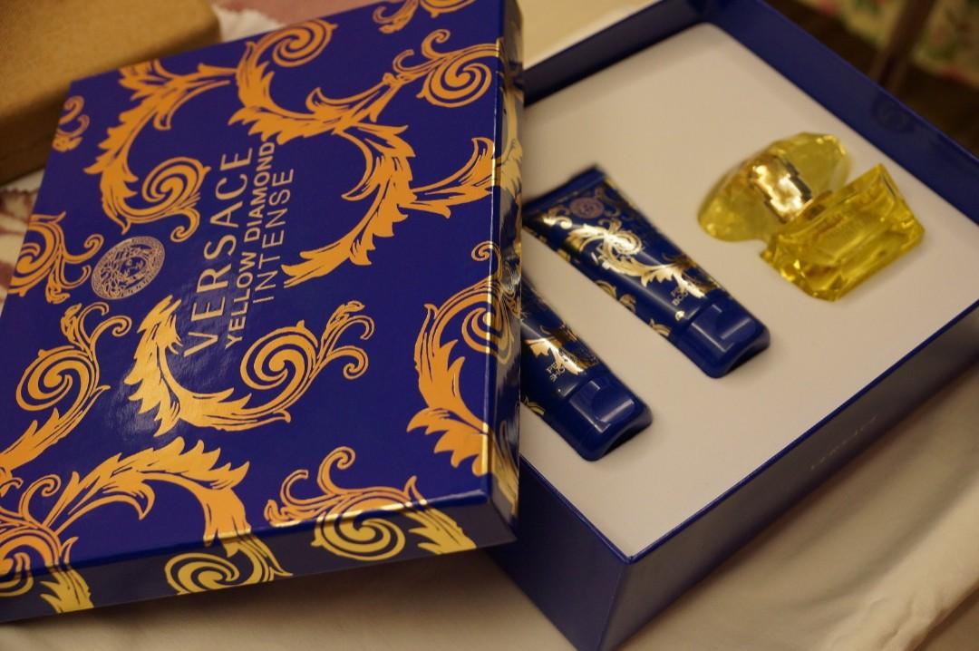 parfum versace yellow diamond intense