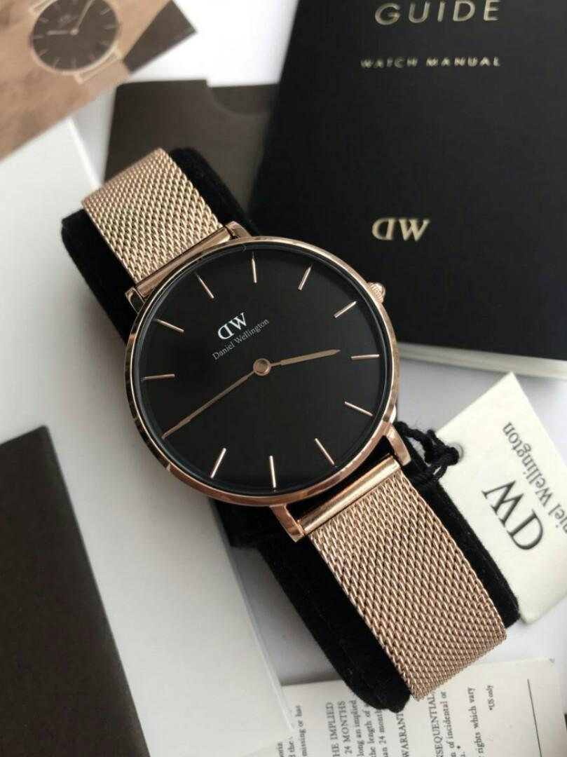 100 ORIGINAL Daniel Wellington Classic Petite Melrose Black 28mm