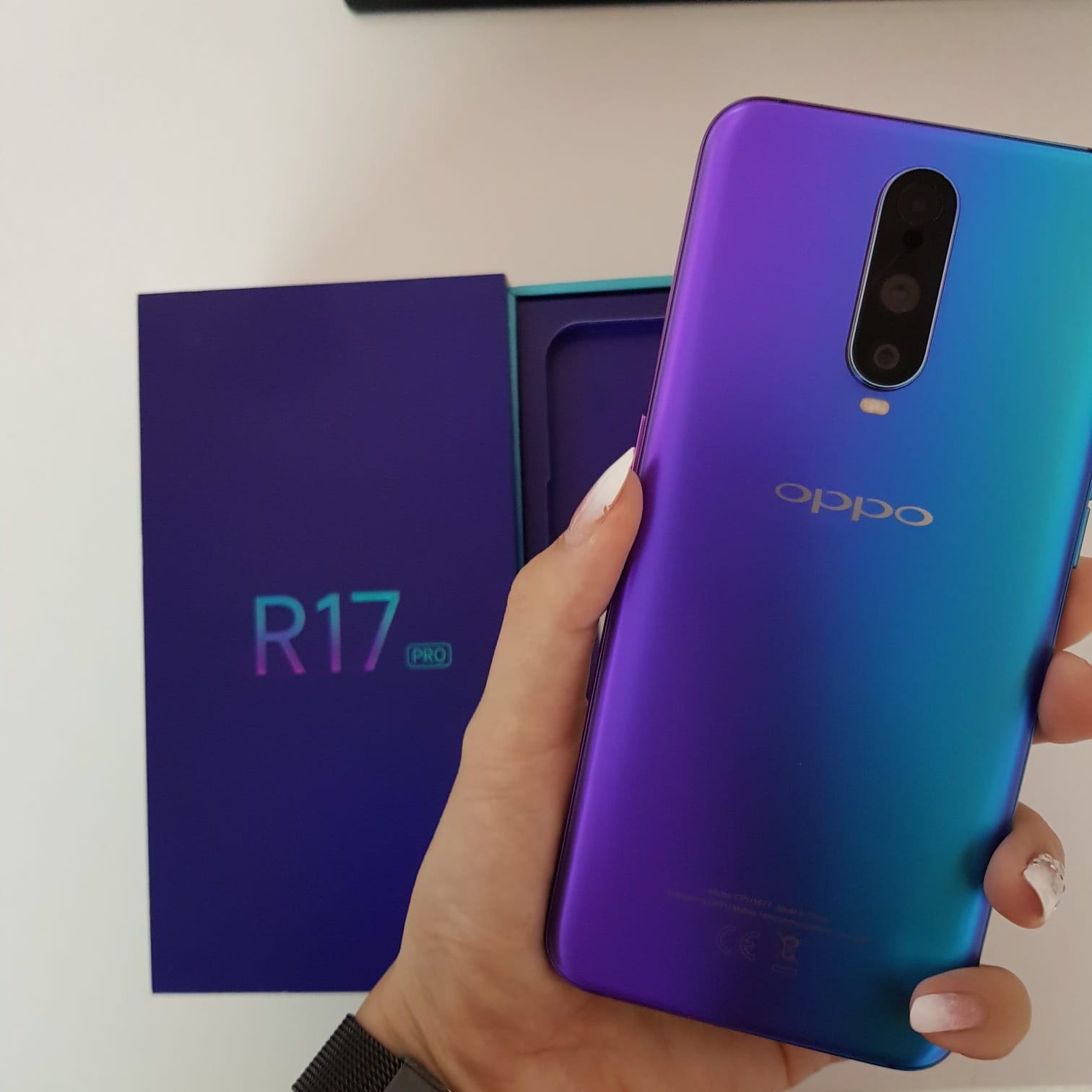 Brand New Oppo R17 Pro Radiant Mist 128gb Mobile Phones Tablets Android Phones Oppo On Carousell The oppo r17_pro is available in radiant mist, emerald green color variants in online stores and oppo showrooms in bangladesh. brand new oppo r17 pro radiant mist 128gb
