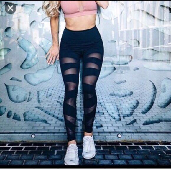 Buffbunny collection Leggings, Women's Fashion, Clothes on Carousell