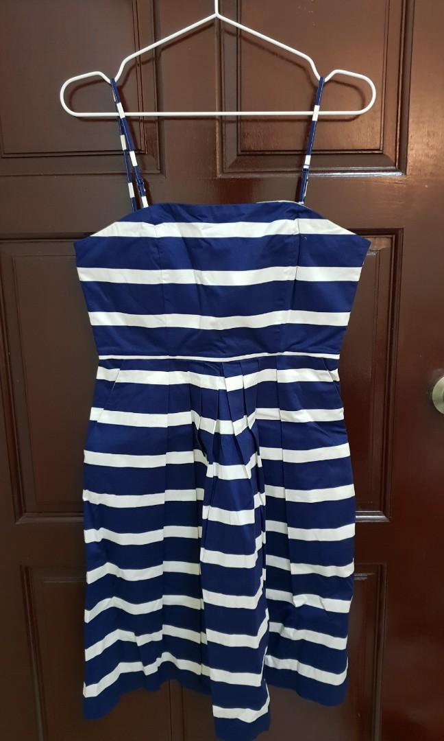 Gap blue and white striped dress clearance