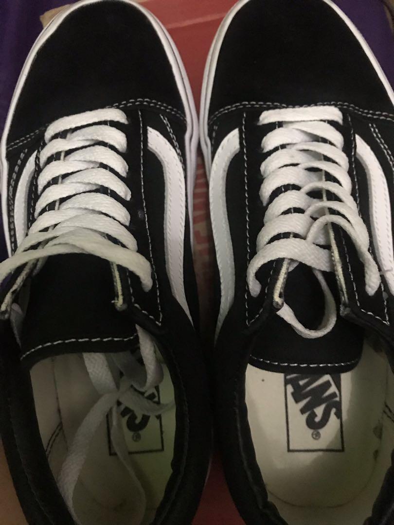 toko sepatu vans ori