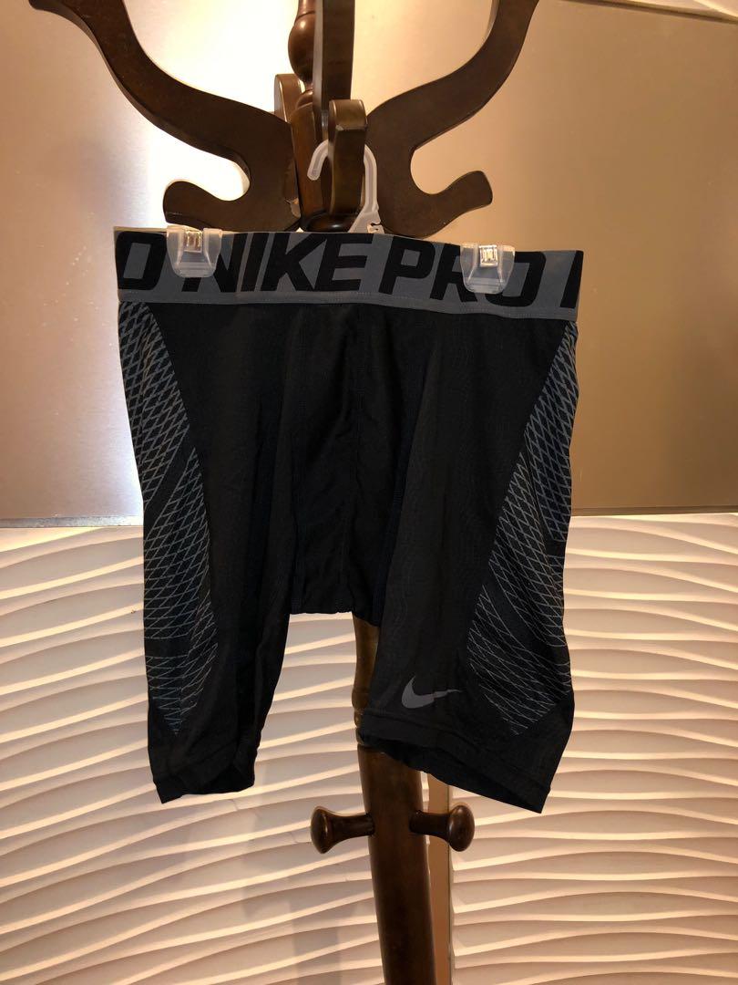 Nike Compression (Category: Activewear) located in Ipoh. Submitted by mrezpz (Listing ID 199708652, Image 1). Description: .