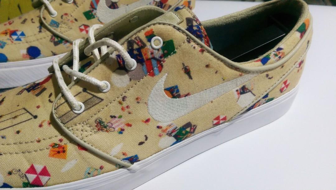 stefan janoski beach