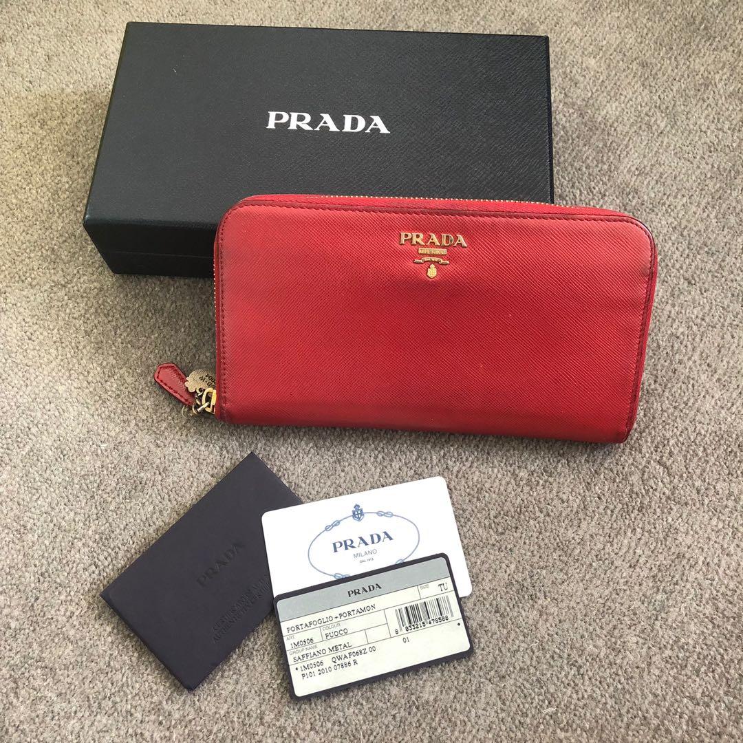 Prada leather wallet (Category: Bags & Wallets) located in Brisbane. Submitted by jennyhawkin (Listing ID 199699866, Image 1). Description: 100% authentic Prada leather wallet come with original box Authentic card 70% new outside 80% new inside Bought it for 980AUD Selling it for 150AUD with postage (PayPal/ bank transfer) Pick up (Brisbane City).