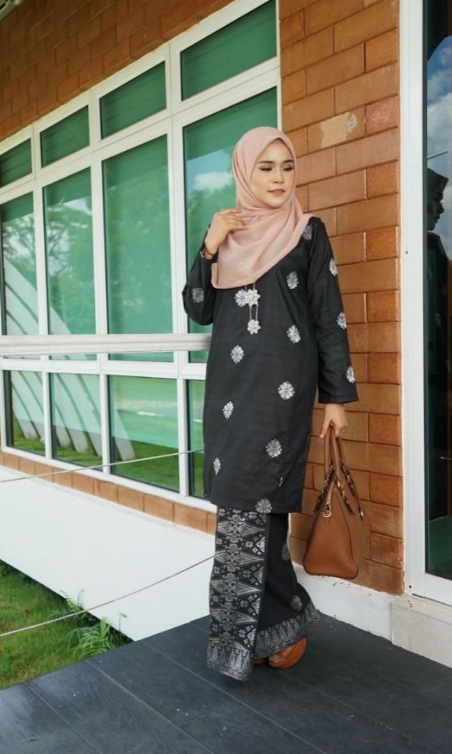 Songket Lateefa Women S Fashion Muslimah Fashion On Carousell