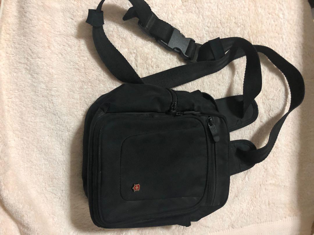 victorinox sling bag price