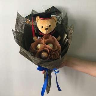 Graduation bear with Ferrero Rocher and graduation cookies