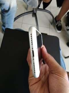 Iphone 8 64 GB SILVER