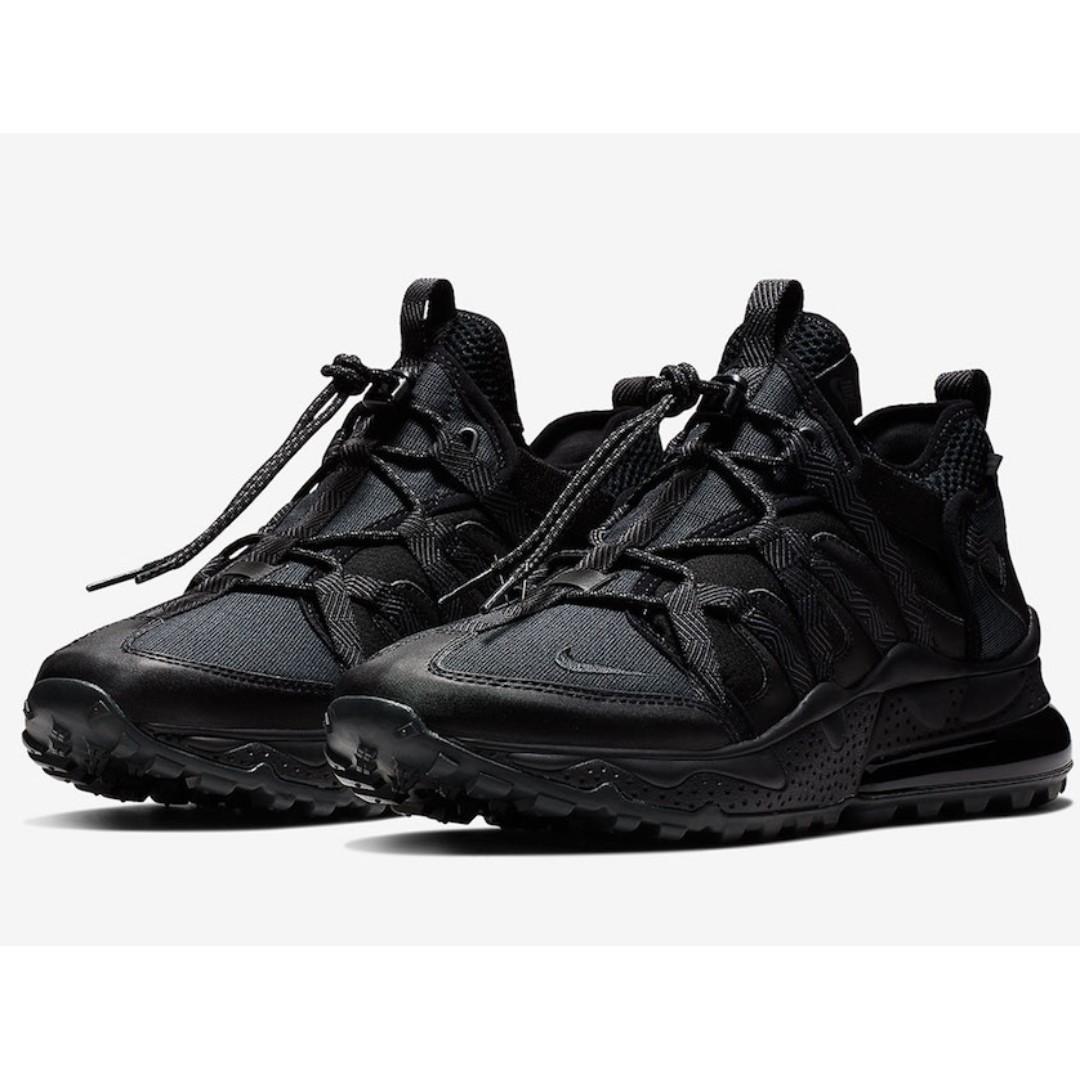 Bowfin 270 triple black Clearance