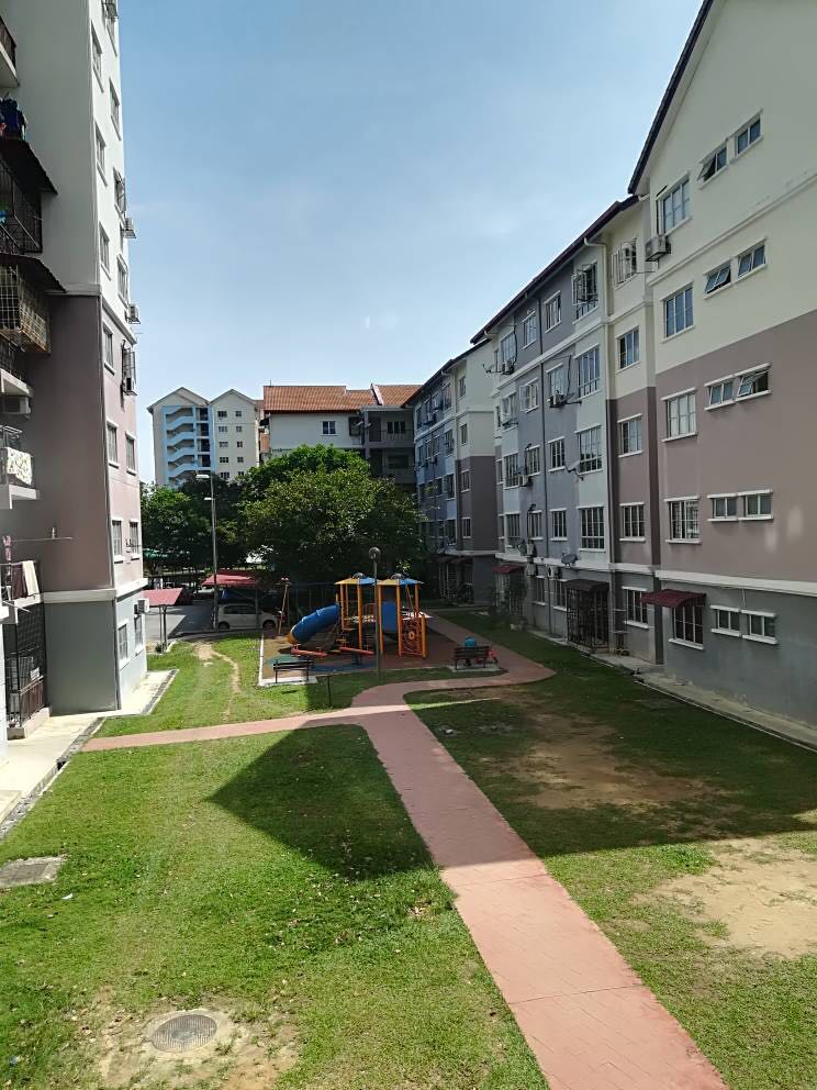 Bangi Idaman Apartment Seksyen 5 Bandar Baru Bangi Property For Sale On Carousell