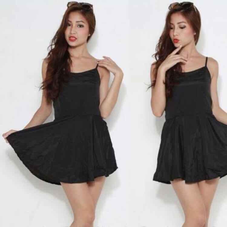 black basic romper (Category: Sleeveless) located in Singapore. Submitted by zsxzse (Listing ID 199741146, Image 1). Description: Brand new Straps are adjustable .