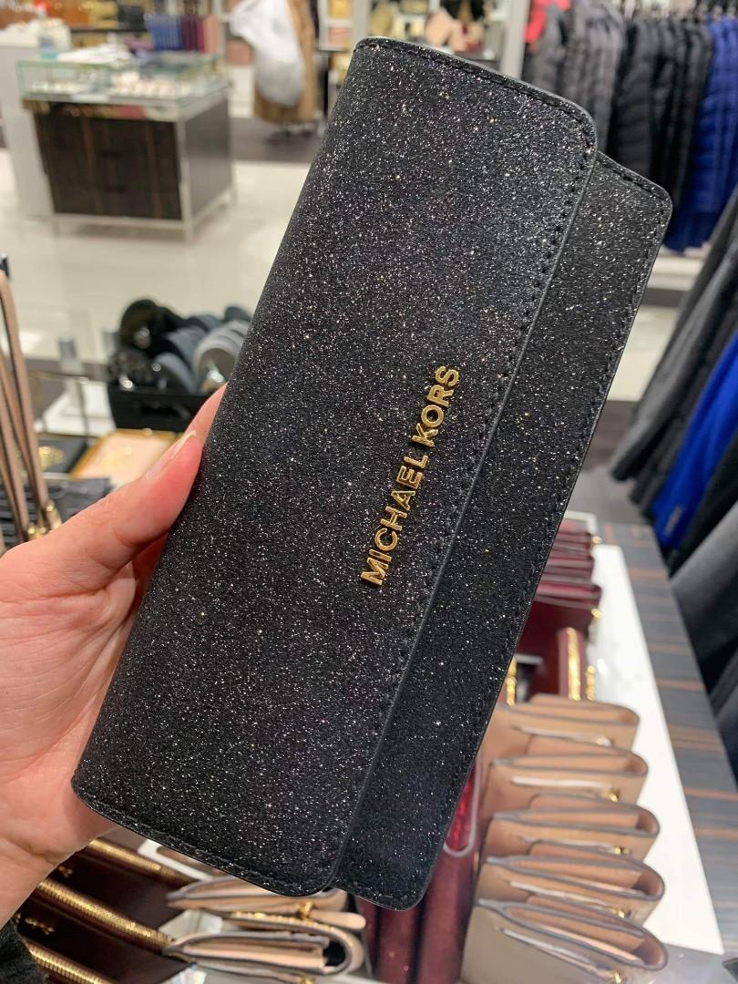 Black Friday Sale MICHAEL KORS Christmas Edition Wallet Women s Fashion Bags Wallets Wallets Card Holders on Carousell