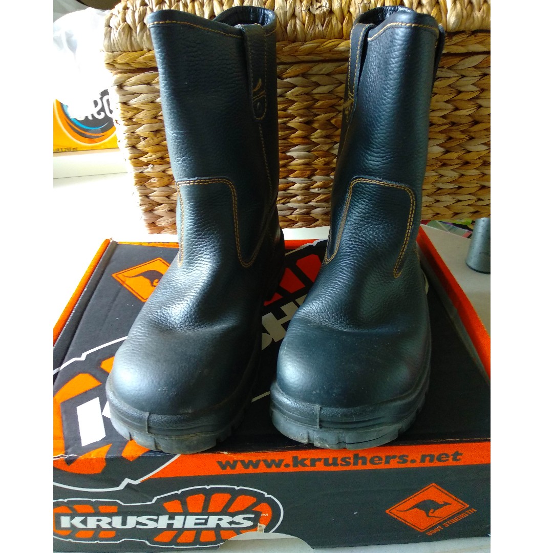Black Work Boots Men S Fashion Footwear Boots On Carousell