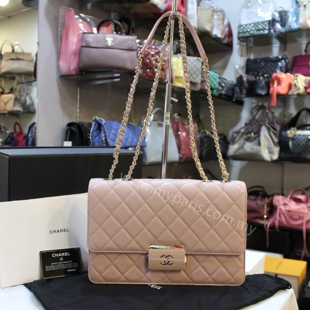 Chanel beauty lock flap bag outlet