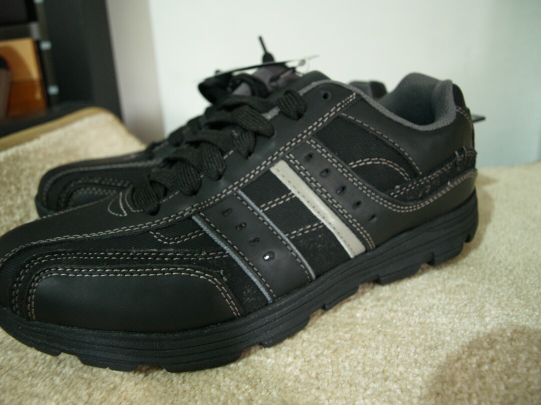 faded glory men's memory foam shoes