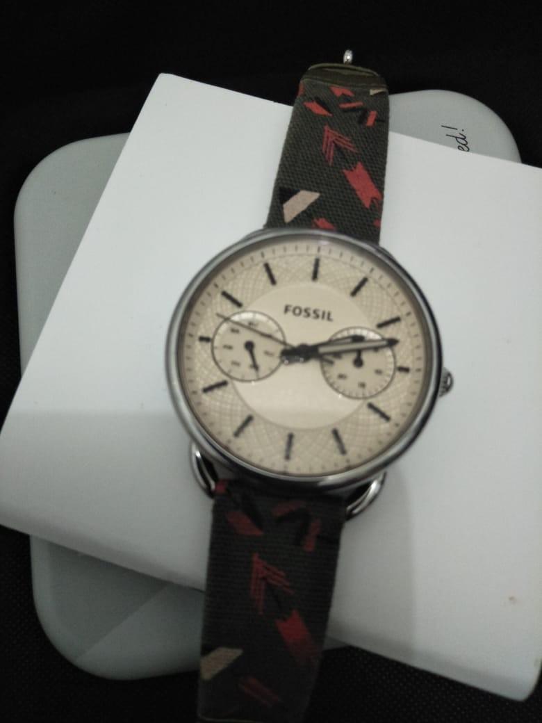 Jam Tangan Fossil ES3950 Leather strap Fesyen Wanita Jam Tangan di Carousell