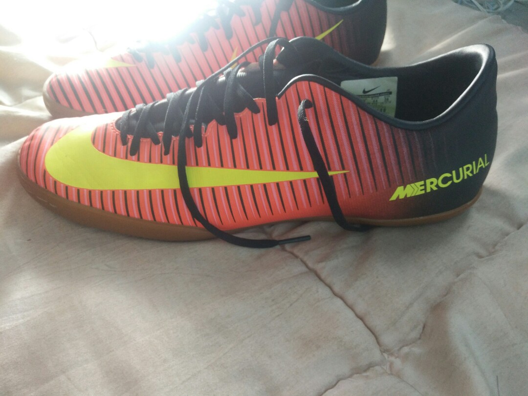 kasut futsal nike 2020