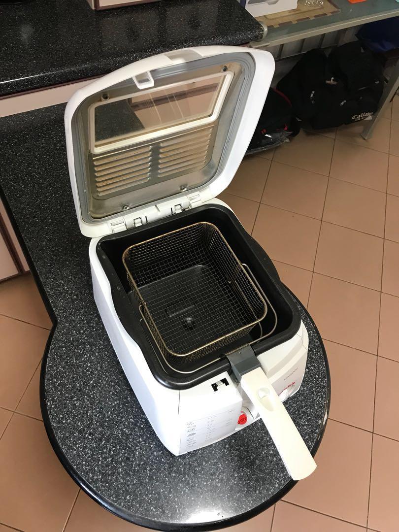 Kenwood Deep Fryer (price reduced), TV & Home Appliances, Kitchen
