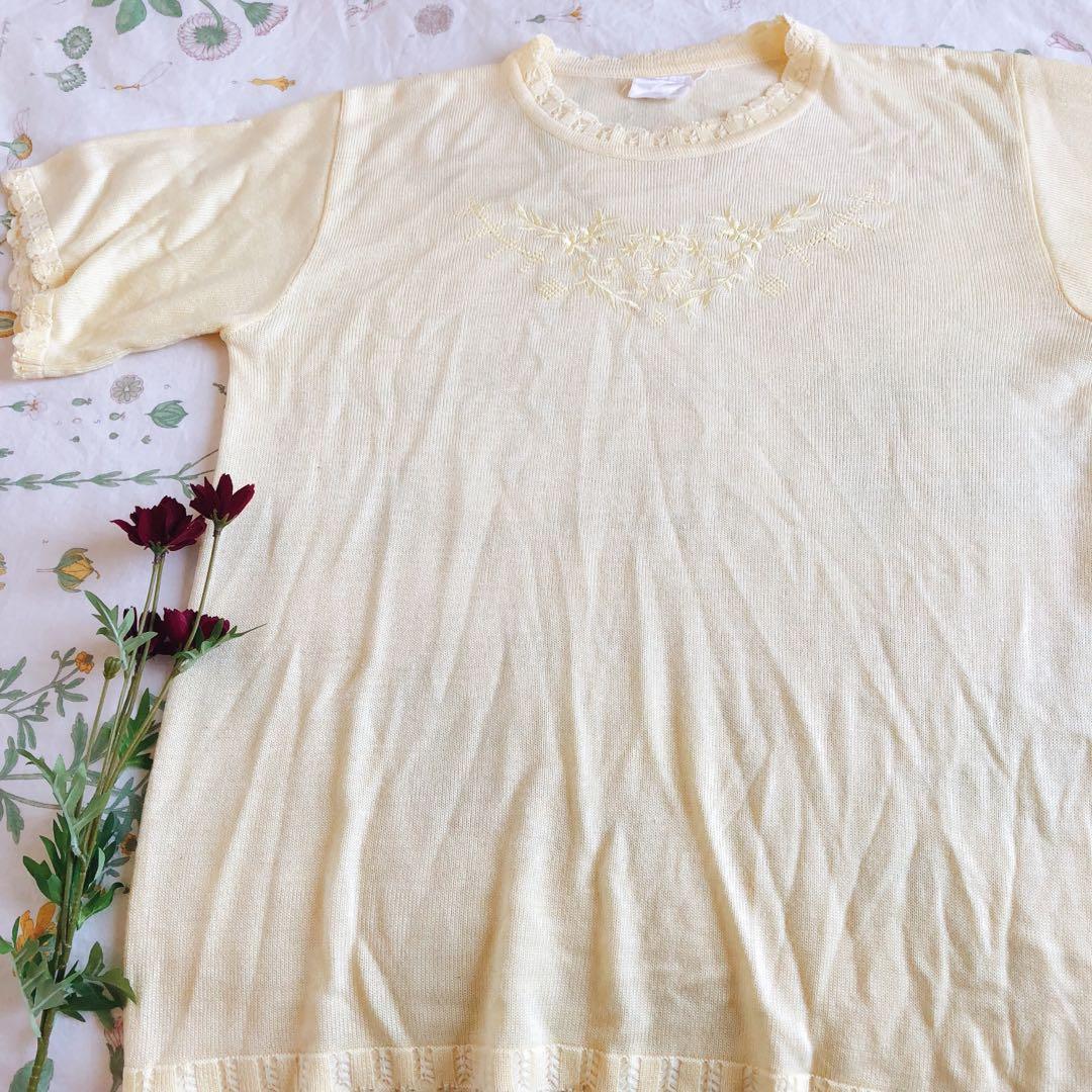 pale yellow plus size tops