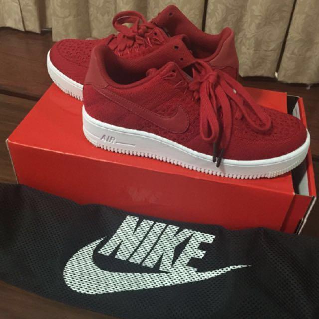 shoes red nike