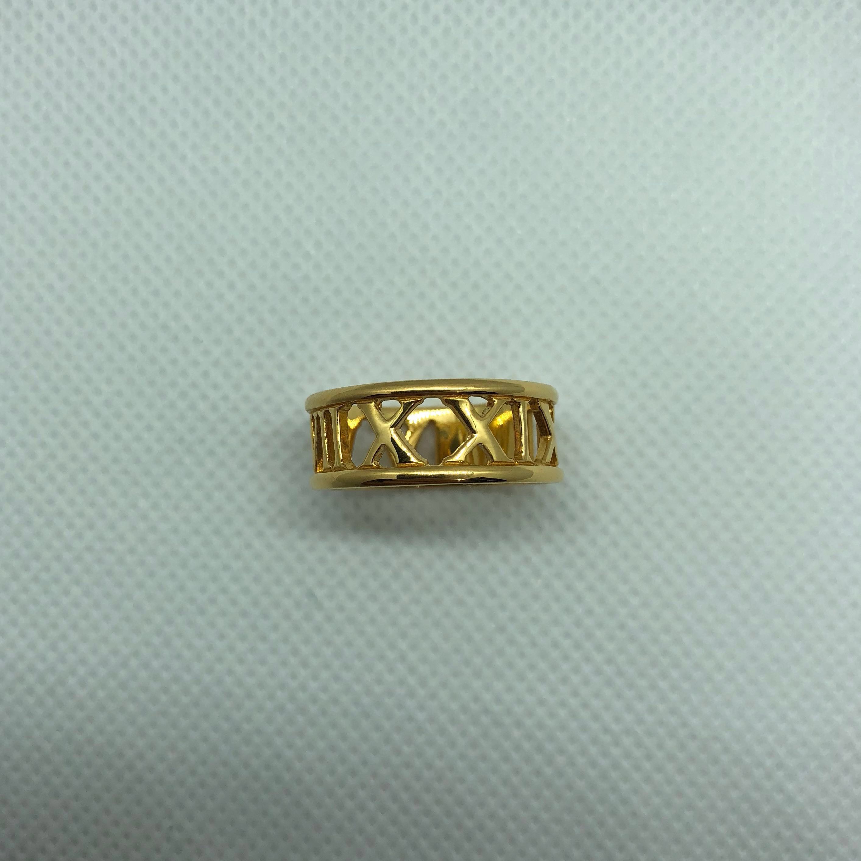 Gold ring top roman numerals
