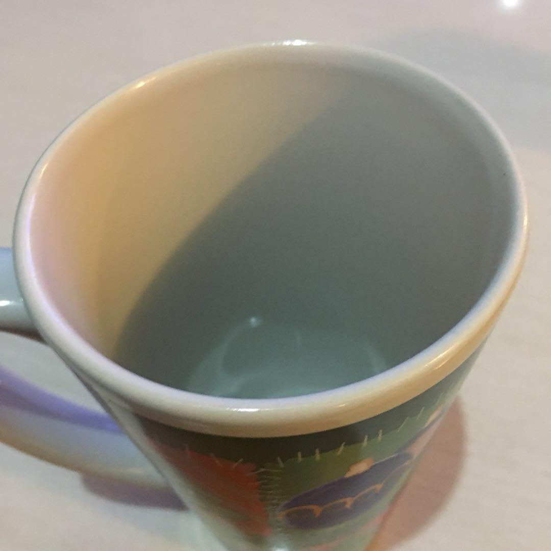 TAZZA Xmas Mug (Category: Coffee Machines & Makers) located in Quezon City. Submitted by mystorageroom (Listing ID 193729944, Image 3). Description: New ✅ Unused ✅ Microvwave and dishwasher safe ✅ No box ✅ #garagesale11.