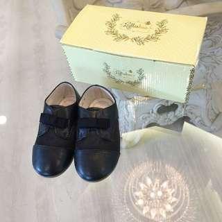 %SALE Elise like NEW ⭐️⭐️🙌🏻 sz 22