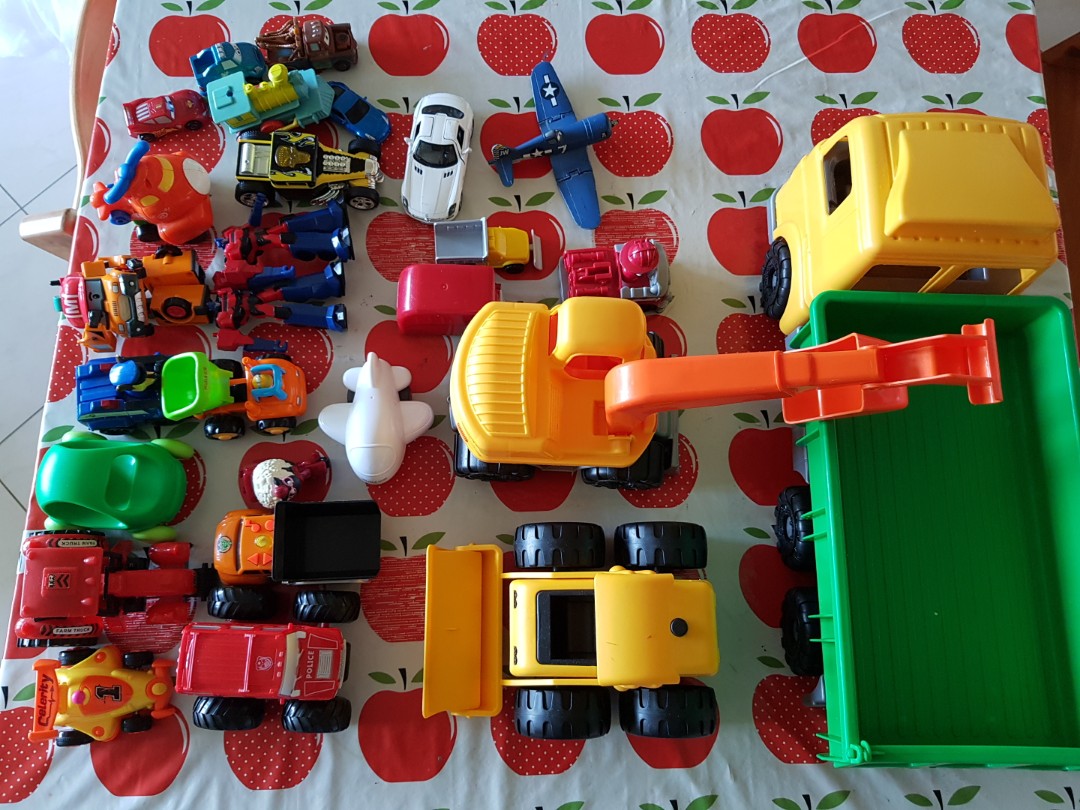 2nd hand toys (as a bundle), Hobbies & Toys, Toys & Games on Carousell