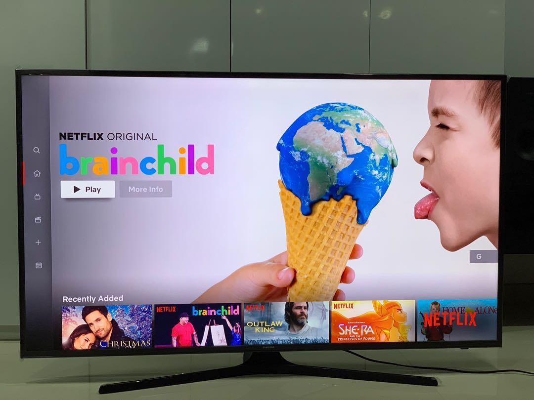 almost new condition samsung 55inch uhd 4k flat smart tv 15 months warranty
