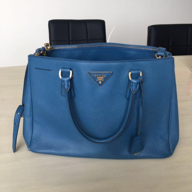 AUTHENTIC Prada Cobalto Saffiano Lux Leather Double Zip Medium