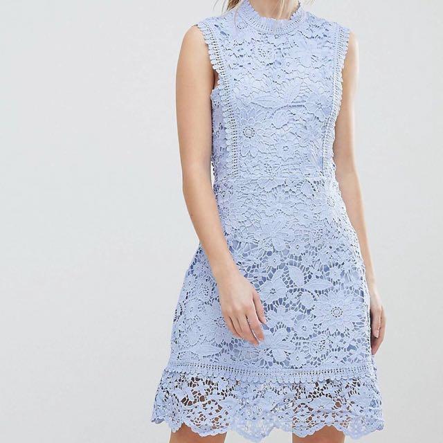boohoo exclusive lace midi dress