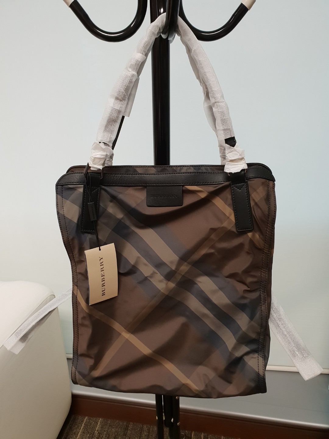 Burberry nylon shoulder bag clearance