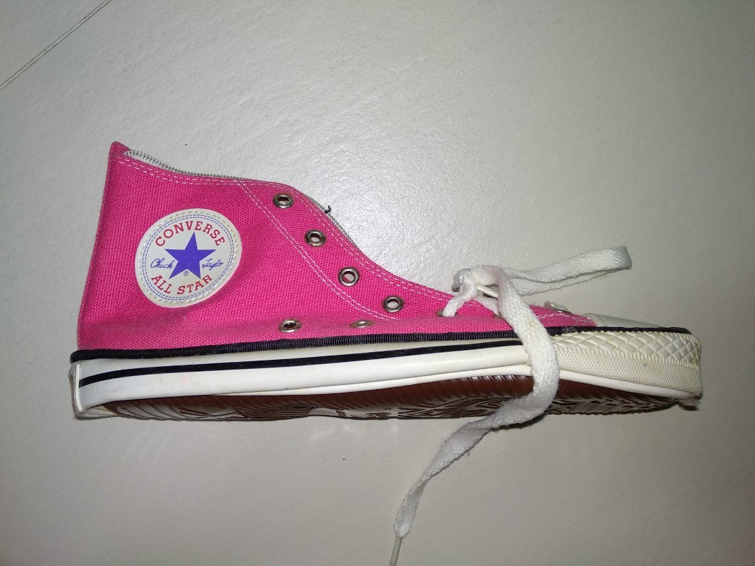 converse pink sneakers