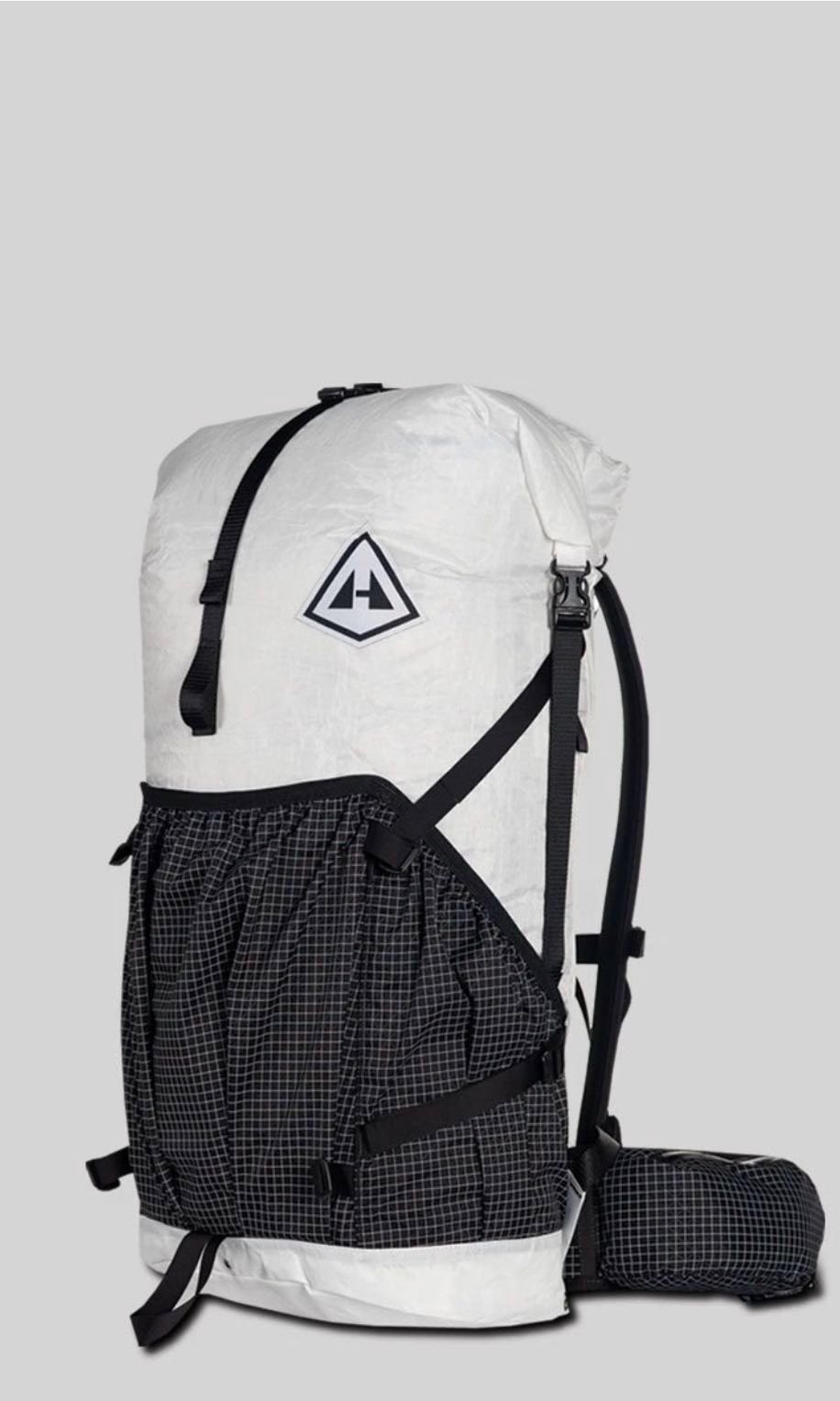 Hyperlite Mountain Gear Southwest Pack 2400 40l Hiking Bag White Sports Sports Games Equipment On Carousell