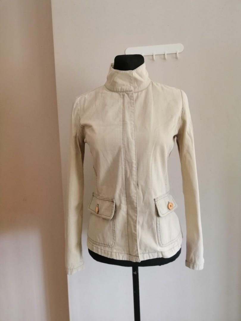 OPA Cream Jacket (Category: Coats, Jackets and Outerwear) located in Makati City. Submitted by fruity_mint (Listing ID 199977581, Image 1). Description: Good condition Flaw is may small faded ink ng ballpen.