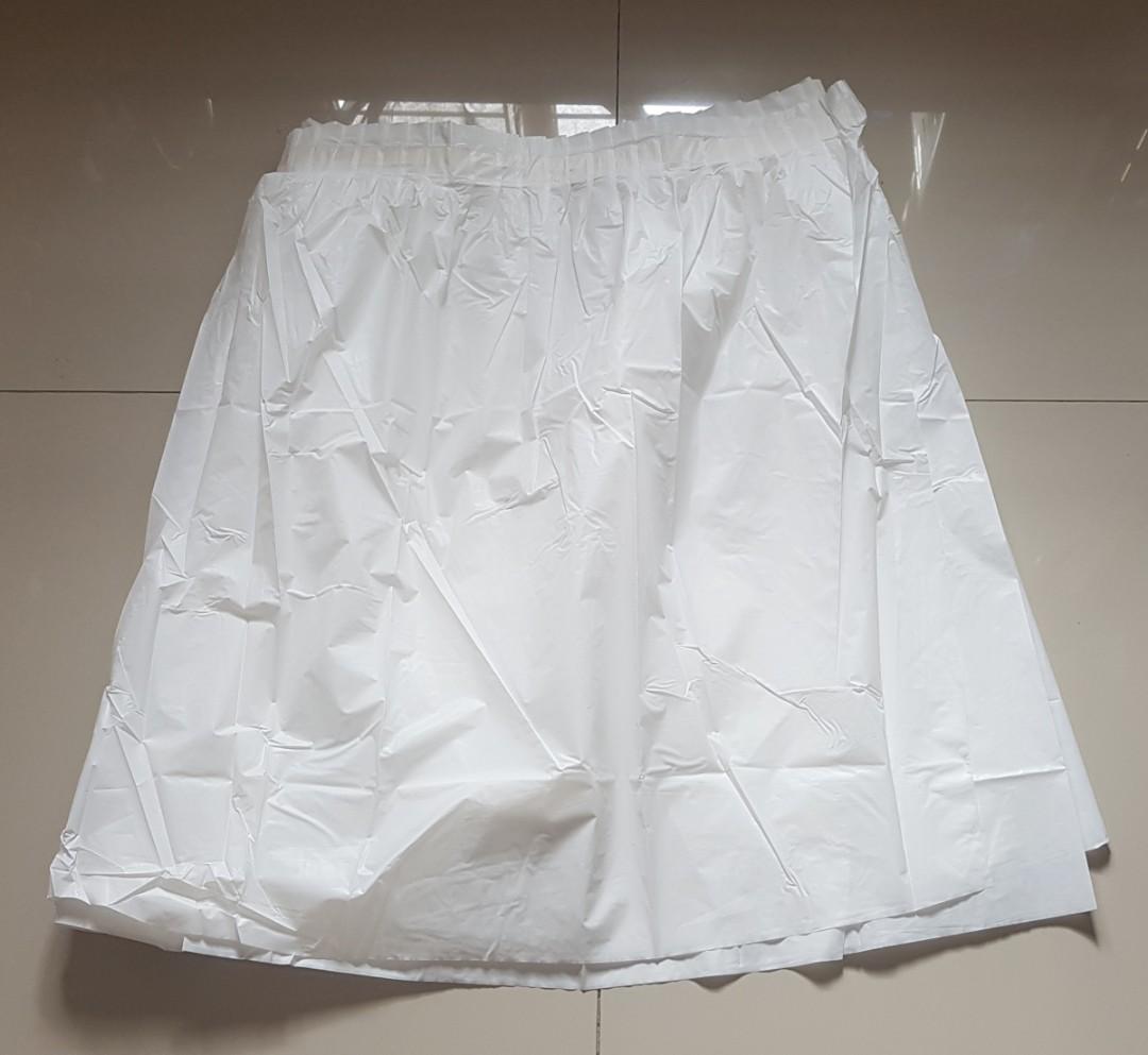 Plastic Table Skirt New (Category: Table Linen & Textiles) located in Rizal. Submitted by cherry_garcia (Listing ID 189652727, Image 3). Description: 20 pcs. Available Mode of Payment : GCash/Maya Mode of Delivery : Lalamove/LBC Location : Filinvest East Marcos Highway Cainta, Rizal.