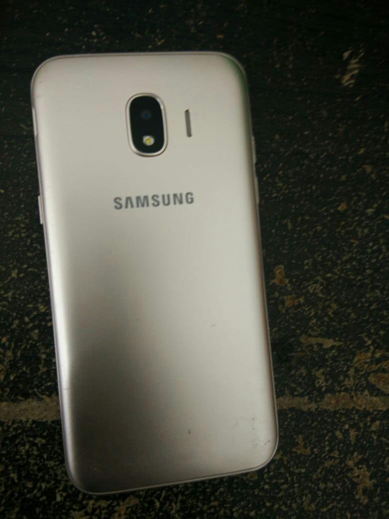 Second Samsung J2 Pro Mulus Batang Sein Segel Minus Signal Telepon Seluler Tablet Ponsel Android Samsung Di Carousell