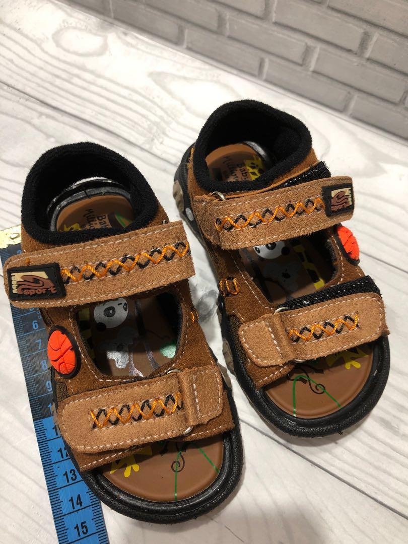 Sepatu Bayi Baby Millionaire Size 22 Baru Bayi Anak Lainnya Di Carousell