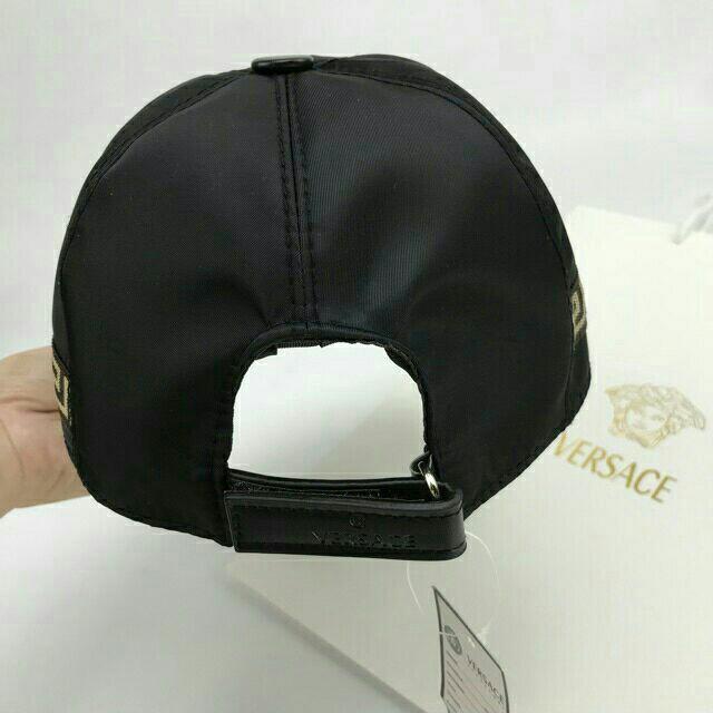 versace wave cap