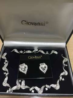 (Kategori: ) berada di . Dikirim oleh missvi.preloved (ID iklan 200076234, Gambar 1). Deskripsi: .