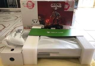 Xbox One S 1TB console