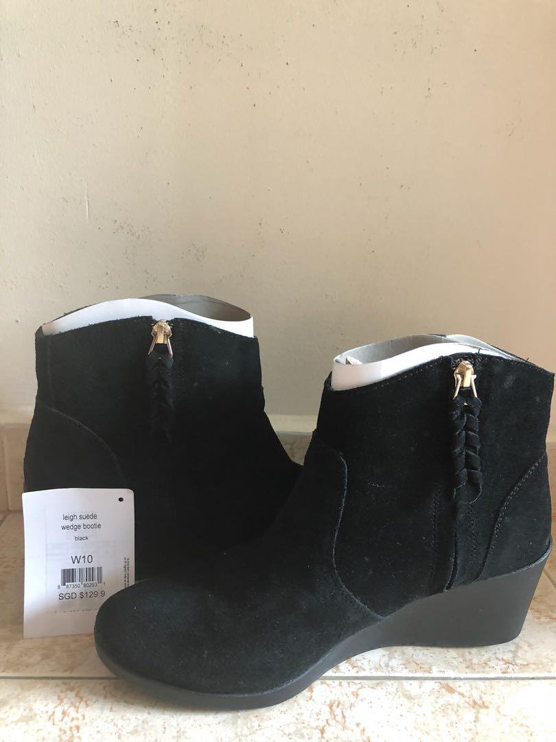 crocs wedge booties