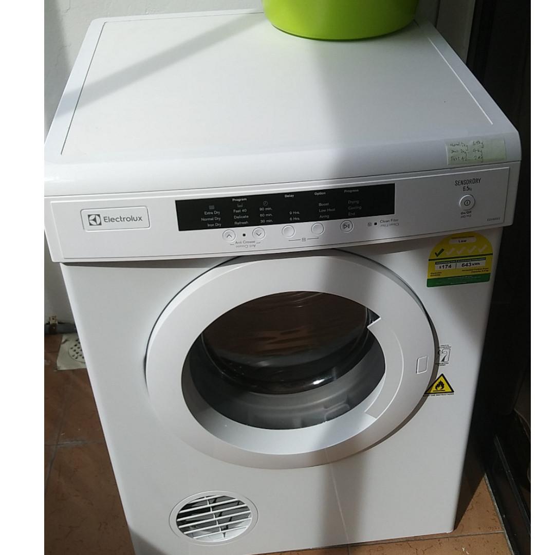 Electrolux Edv 6552 Tumble Dryer 6 5kg Capacity Home Appliances Cleaning Laundry On Carousell