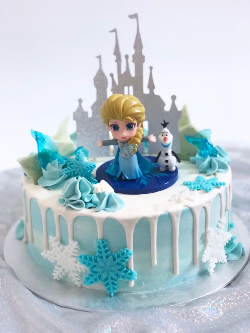 Frozen Elsa Cake Food Drinks Baked Goods On Carousell
