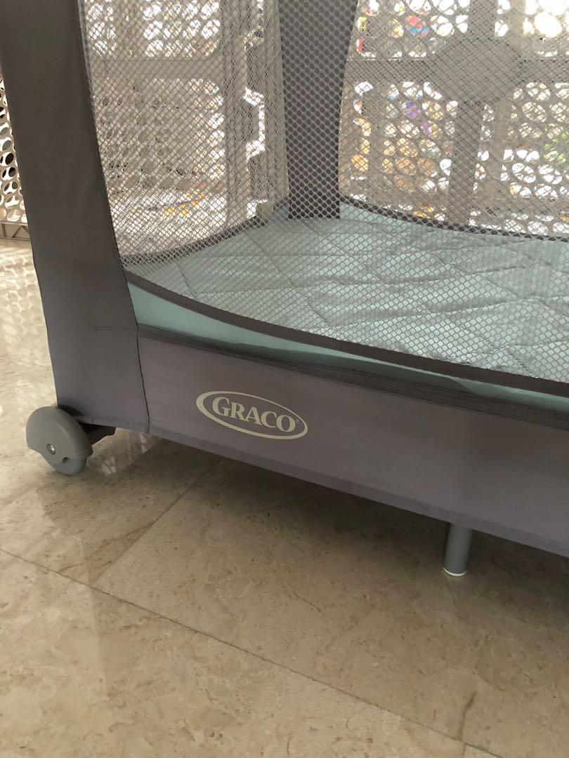 Graco travel cot stages, Babies & Kids, Baby Nursery & Kids Furniture