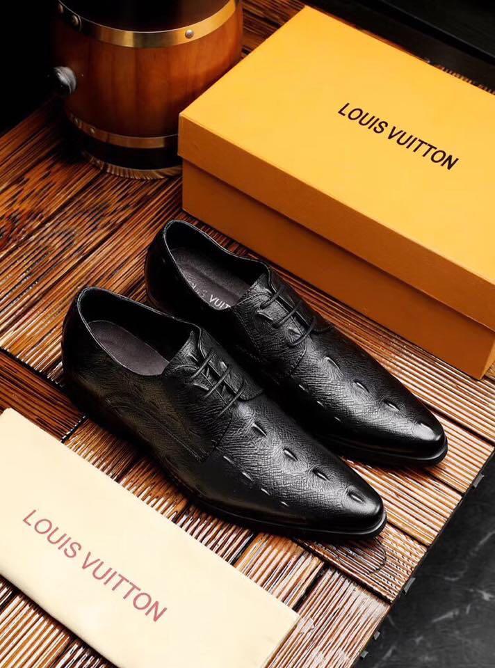 Louis Vuitton Topsider (Replica), Men's Fashion, Footwear, Dress Shoes on  Carousell