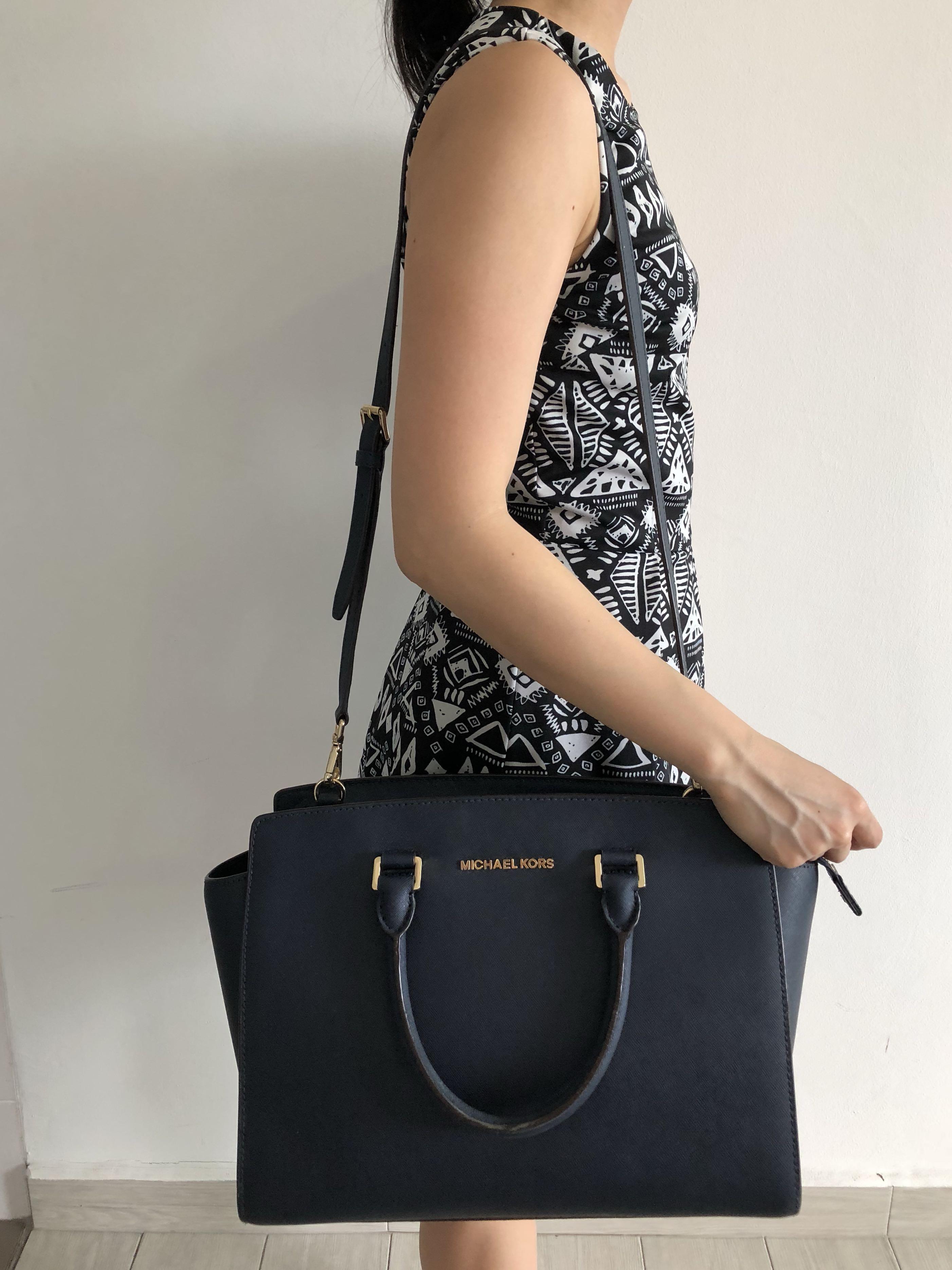 Michael kors selma discount navy
