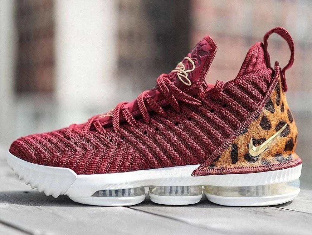 Nike lebron 16 maroon top