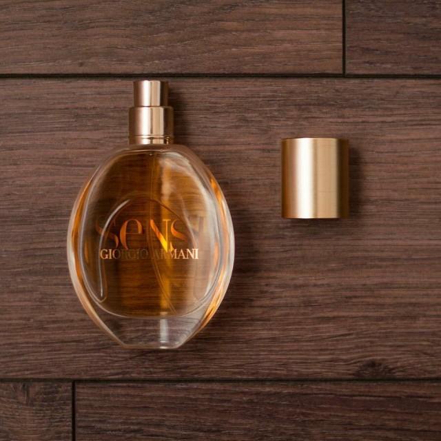 Perfume giorgio armani sensi original with box, Kesehatan & Kecantikan ...